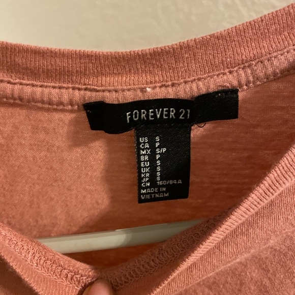 Dusty pink crop top - Picture 2 of 3